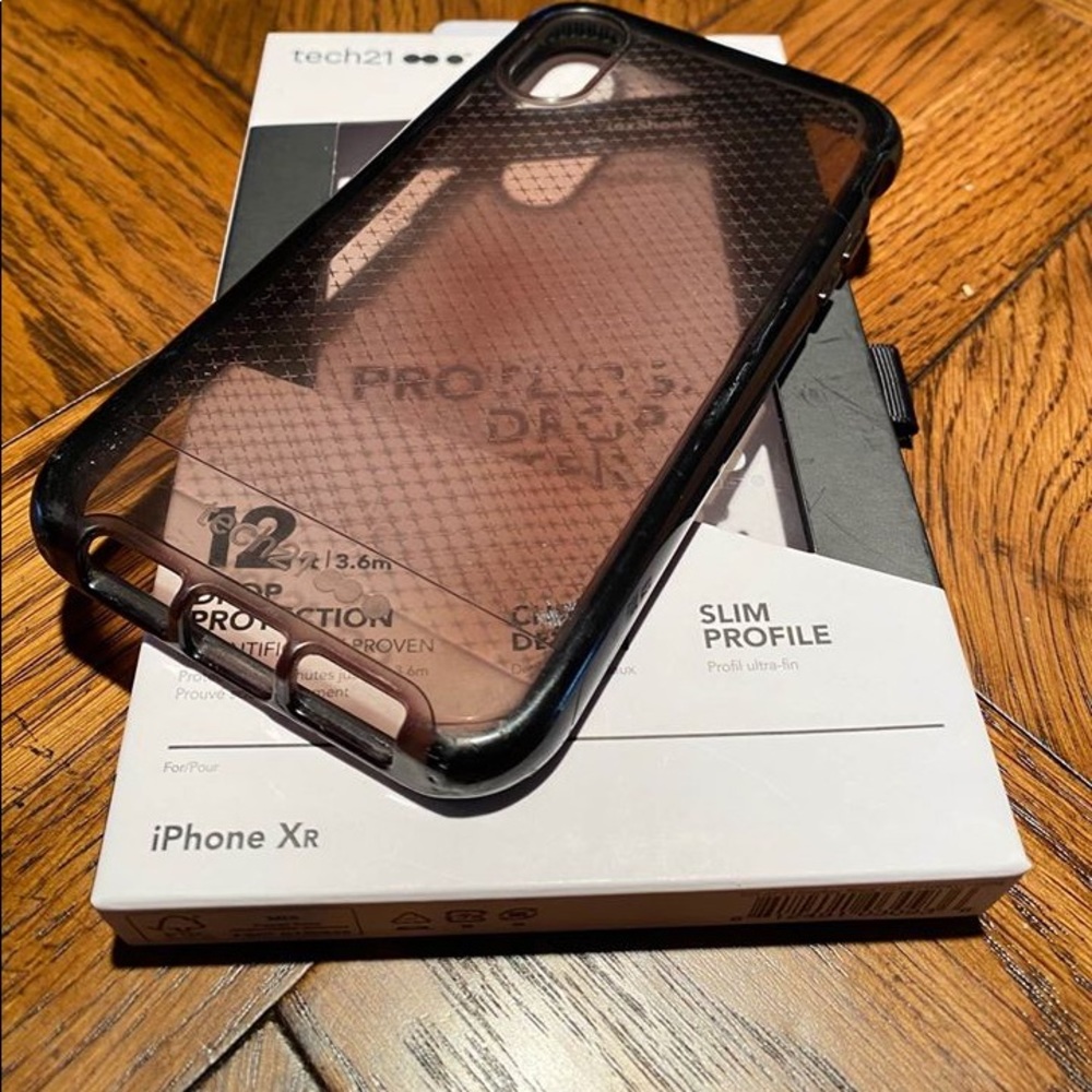 Tech21 iPhone XR case